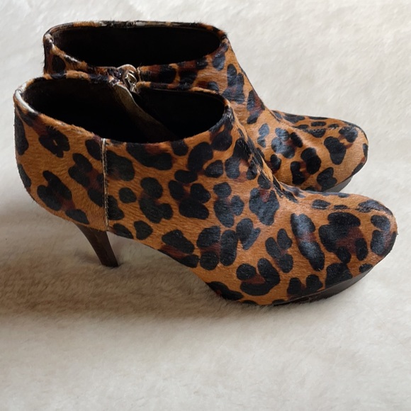 Tory Burch | Leopard Print Pony Hair Platform Ankle Booties | 8.5 - Picture 6 of 16